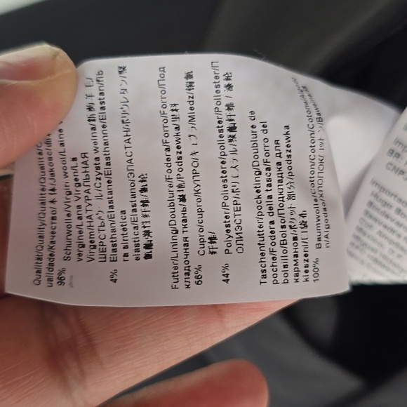 Hugo boss 2 buttom closure office formal virgen wool blend blazer. - Picture 6 of 8